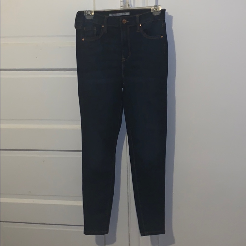 Skinny jeans